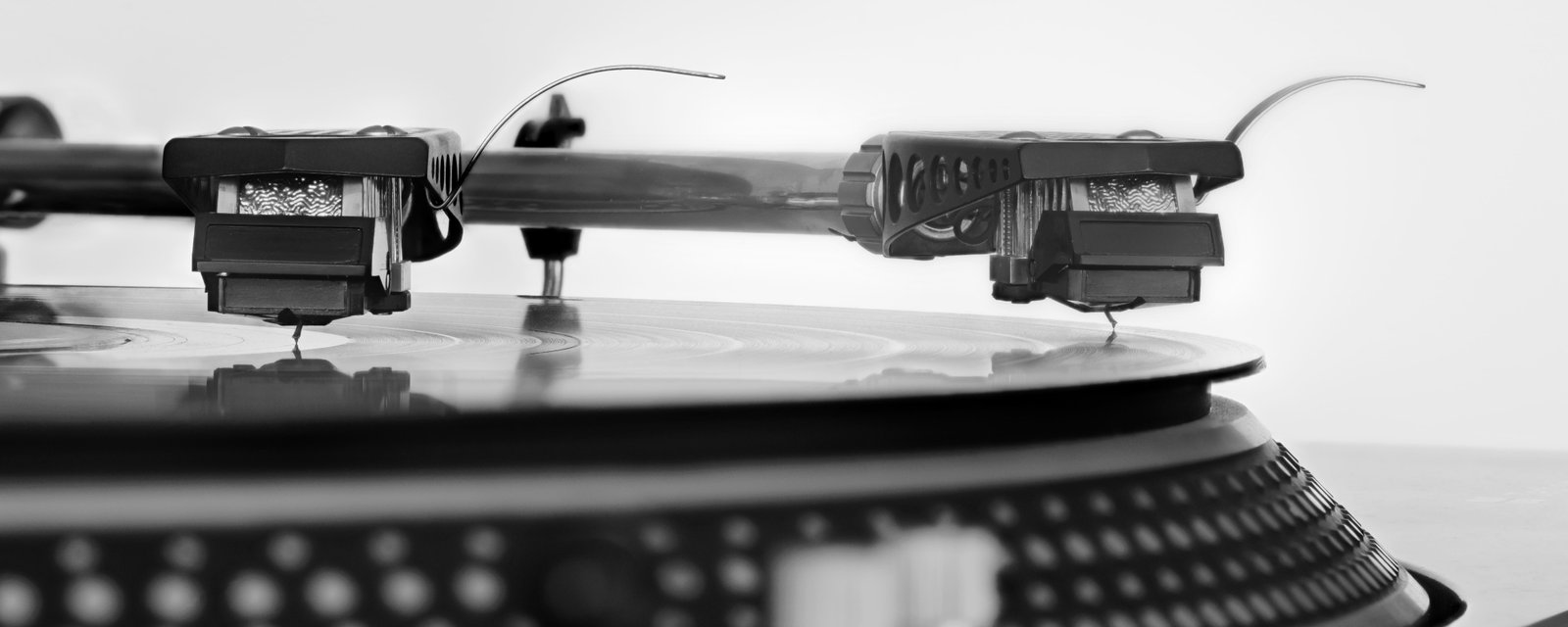 technics sl 1200 with sme model 3009 series ii improved franz van duns cc by sa 4.0